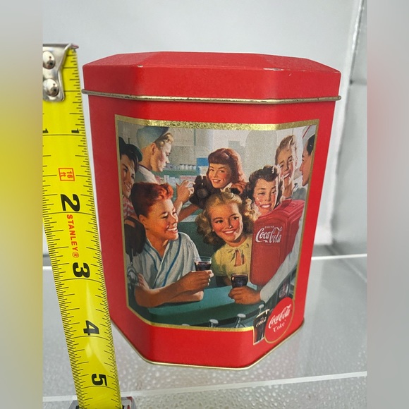 Vintage “Coca Cola” Canister - Picture 4 of 9